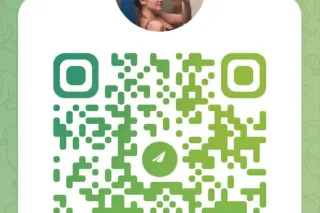 Very sweet and petite - Image 2